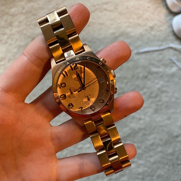 MARC by Marc Jacobs Watch - Picture 3 of 6